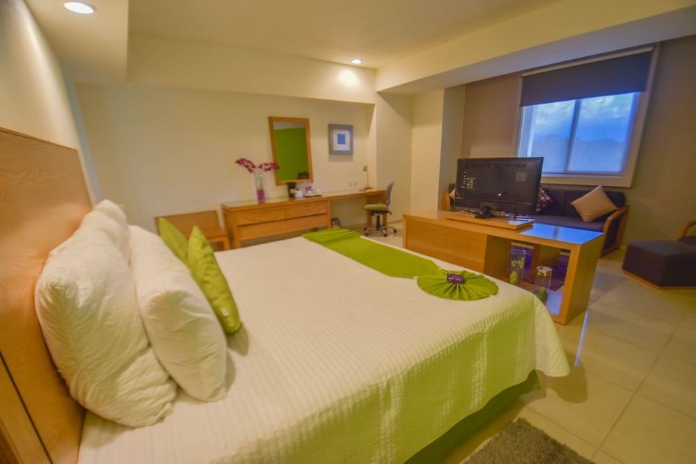 Hb Cordoba Hotel Bagian luar foto