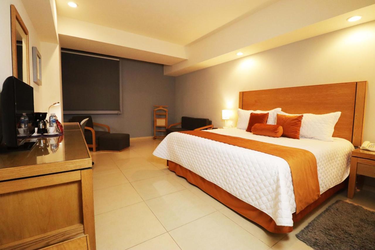Hb Cordoba Hotel Bagian luar foto