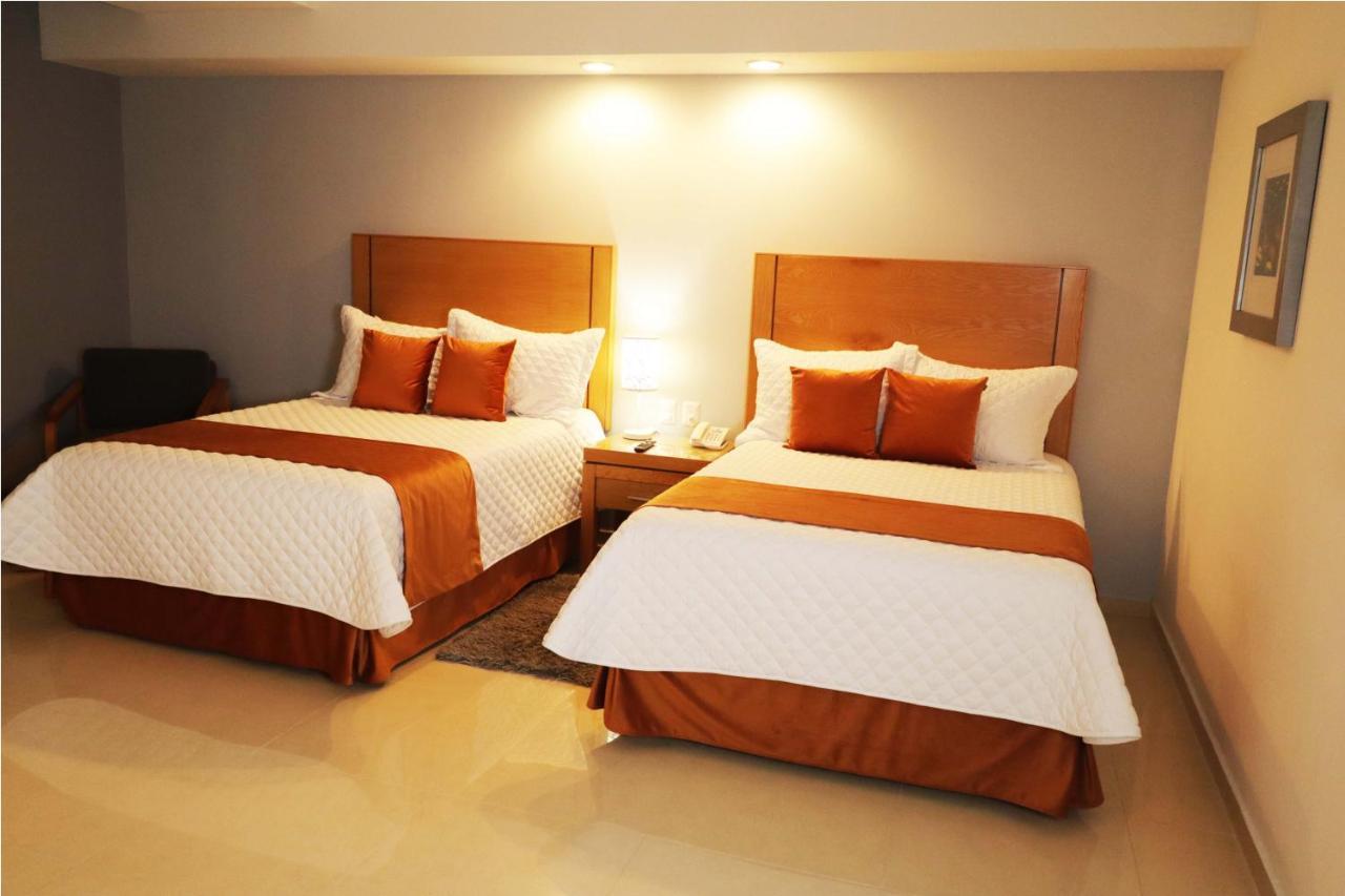 Hb Cordoba Hotel Bagian luar foto
