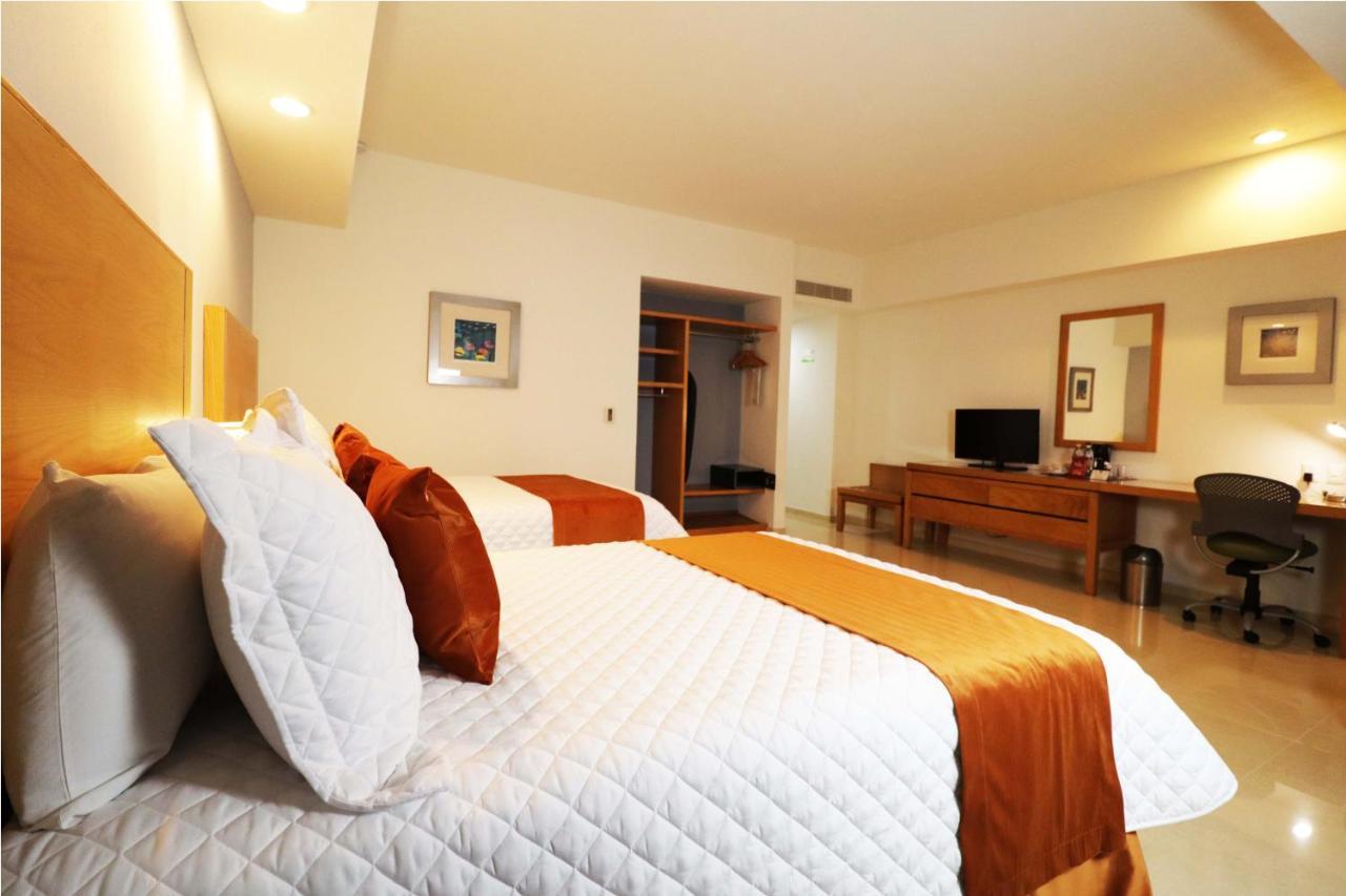 Hb Cordoba Hotel Bagian luar foto