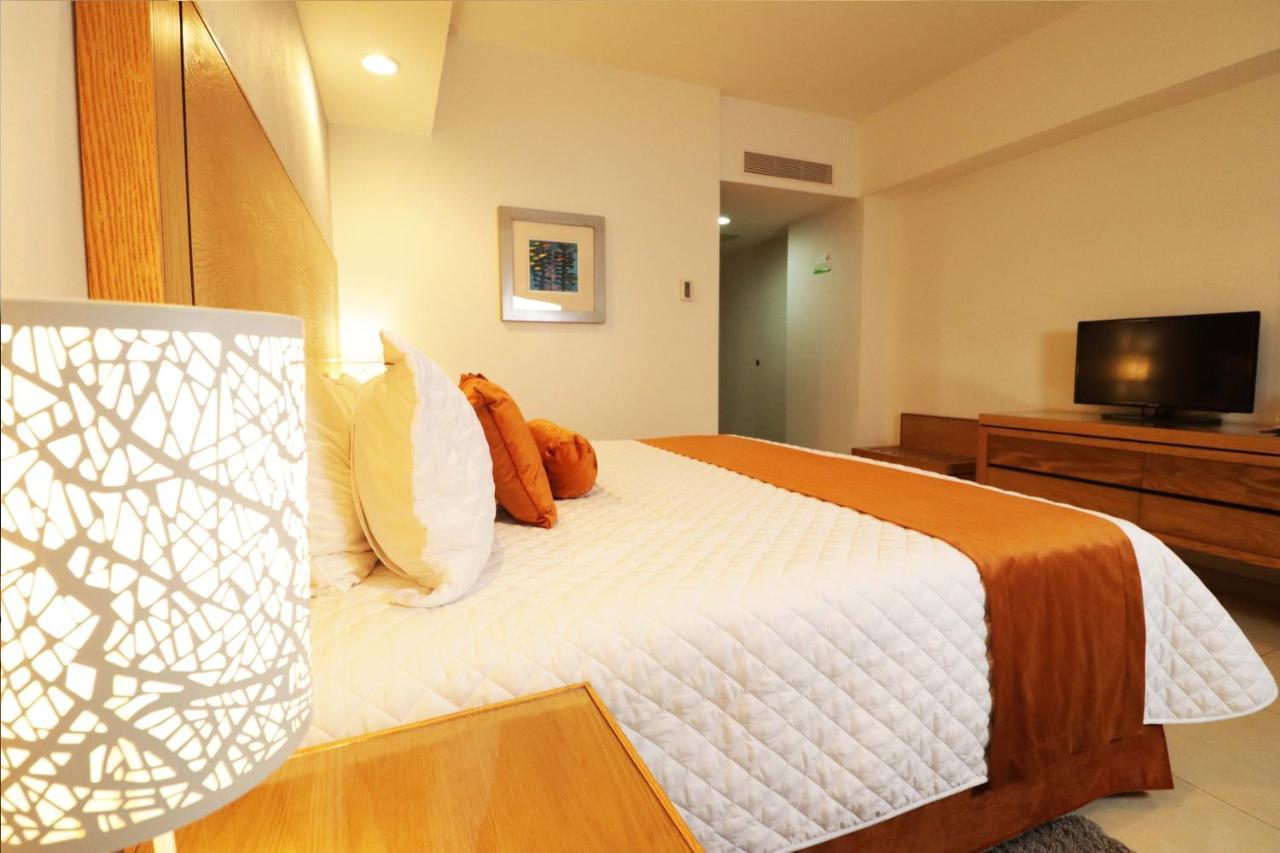 Hb Cordoba Hotel Bagian luar foto