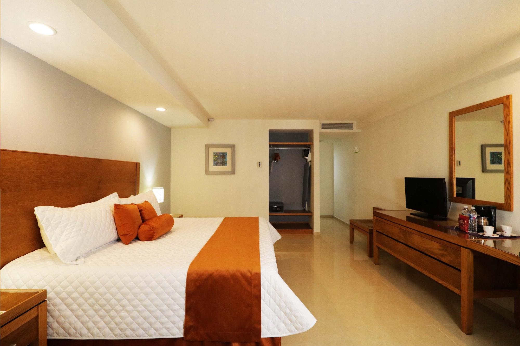 Hb Cordoba Hotel Bagian luar foto