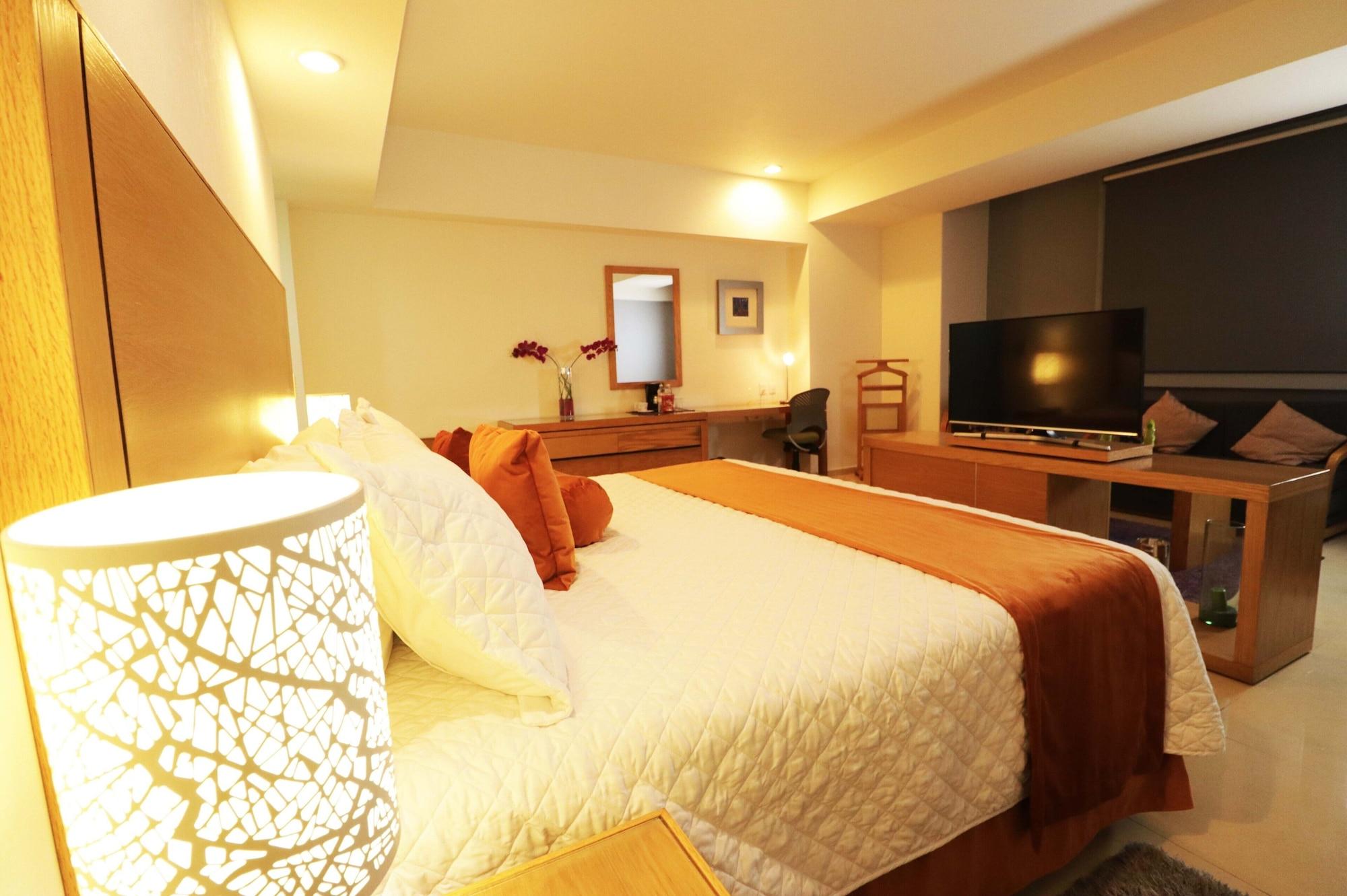 Hb Cordoba Hotel Bagian luar foto