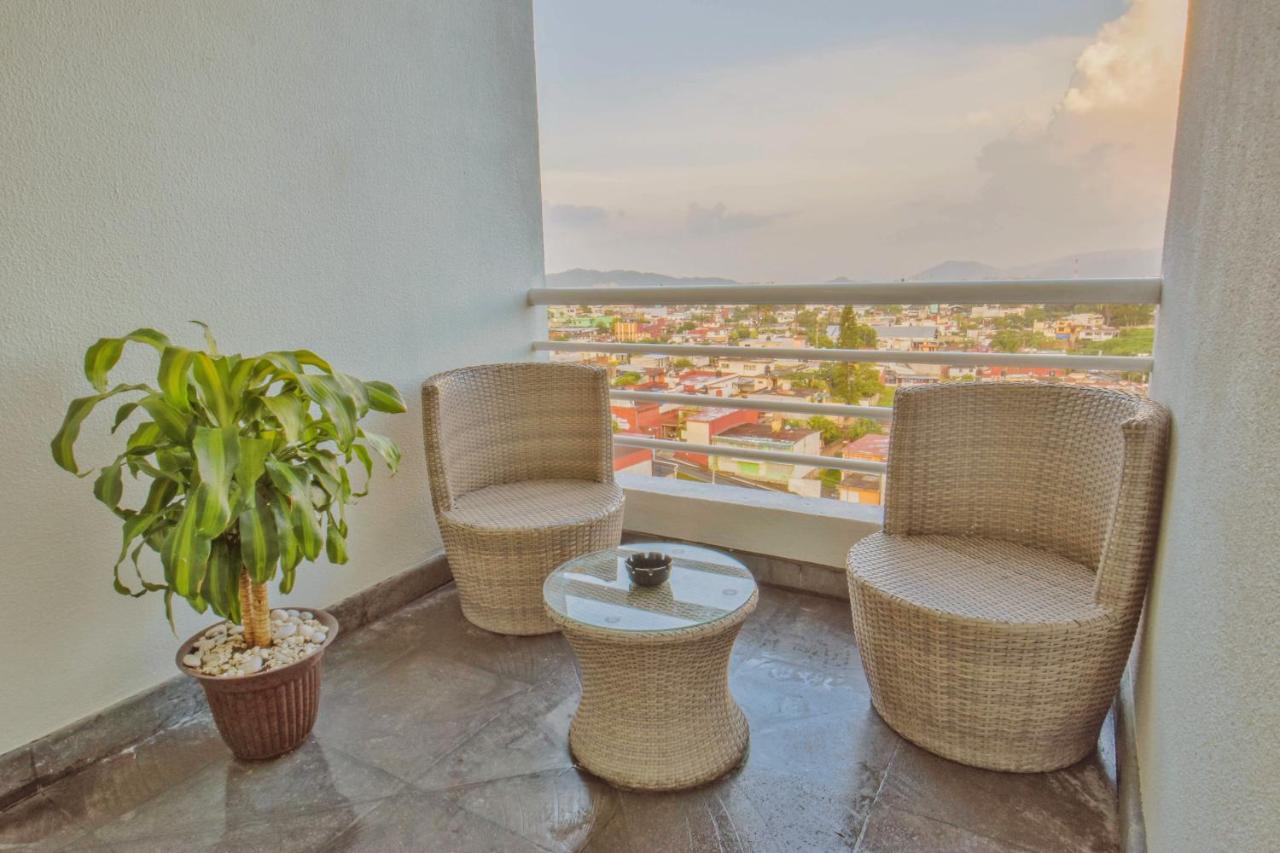 Hb Cordoba Hotel Bagian luar foto